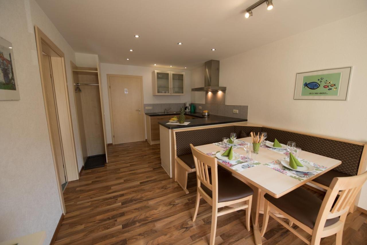 Haus Voglreiter - Inkl Sommerkarte, Zentrale Und Ruhige Lage, Garten Mit Spielplatz Kaprun Eksteriør billede